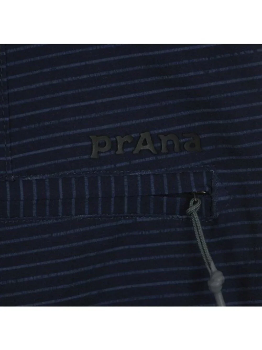 Prana Saxton Men's Size 31 Blue Striped Quick Drying Flat Front Bermuda Shorts